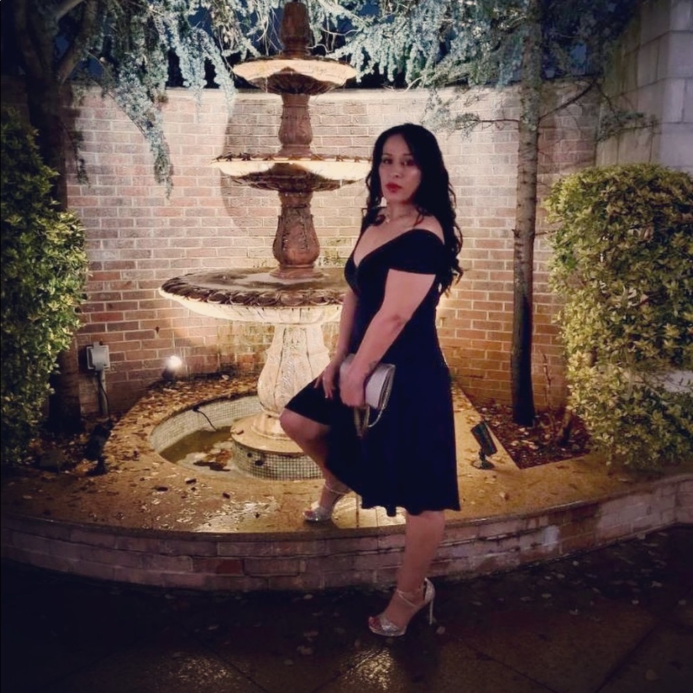 Meet your Posher, Ronni